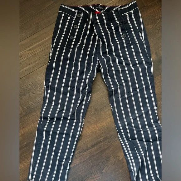 Tommy Hilfiger striped pants - Picture 4 of 5